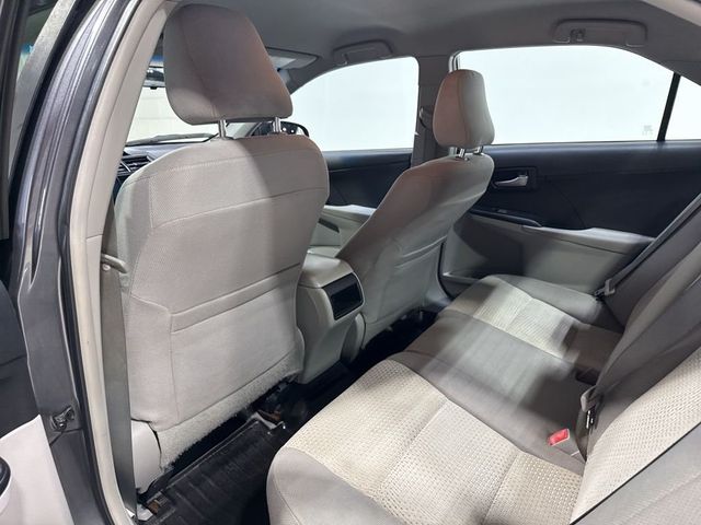 2014 Toyota Camry LE - 23012195 - 27