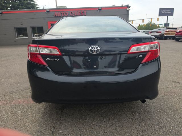 2014 Toyota Camry LE - 23067361 - 21