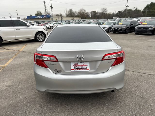 2014 Toyota Camry LE - 22955460 - 4