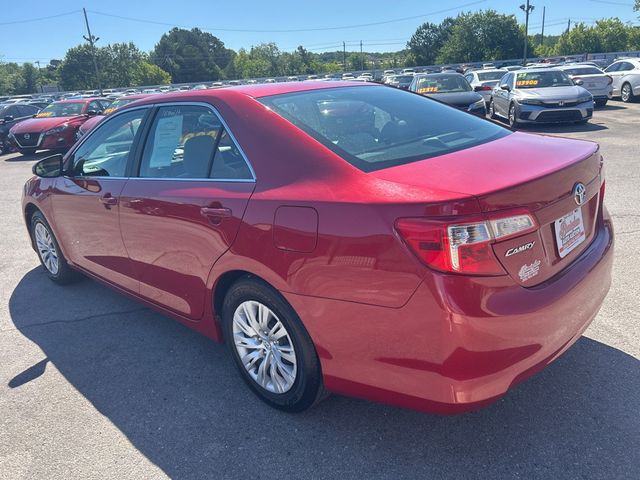 2014 Toyota Camry LE - 23027839 - 5