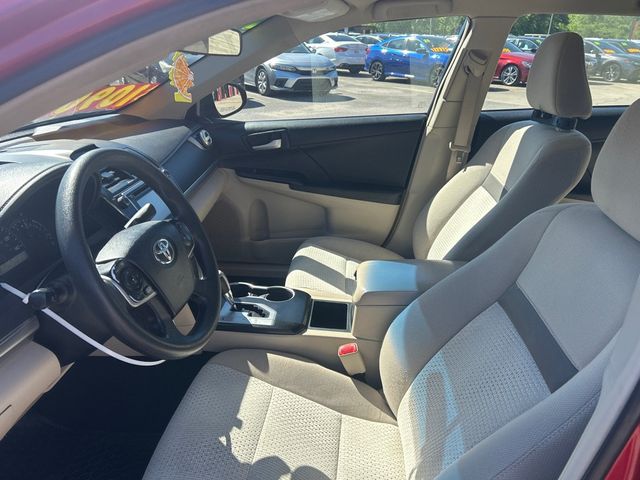 2014 Toyota Camry LE - 23027839 - 7