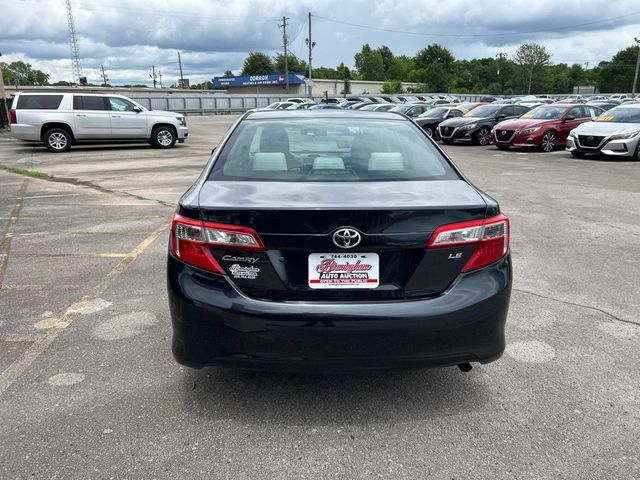 2014 Toyota Camry LE - 23032429 - 4
