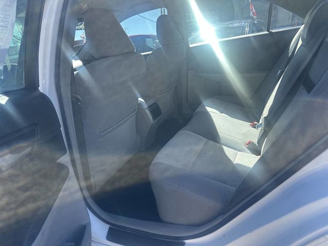2014 Toyota Camry LE 4dr Sedan - 22996146 - 11