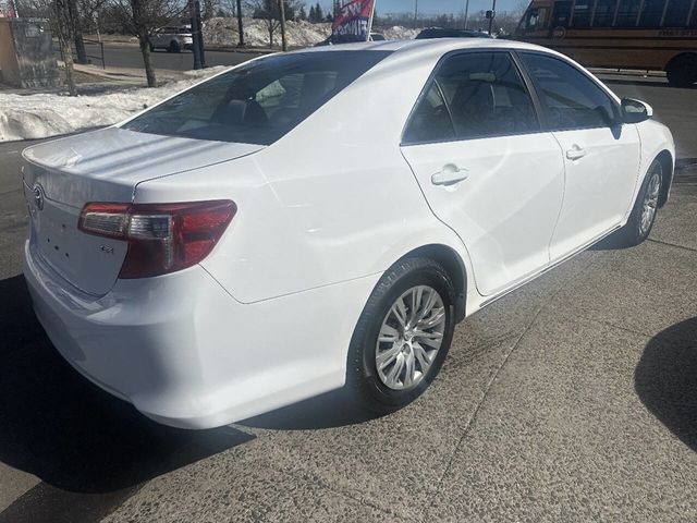 2014 Toyota Camry LE 4dr Sedan - 22996146 - 8