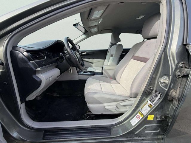 2014 Toyota Camry LE 4dr Sedan - 22997925 - 10