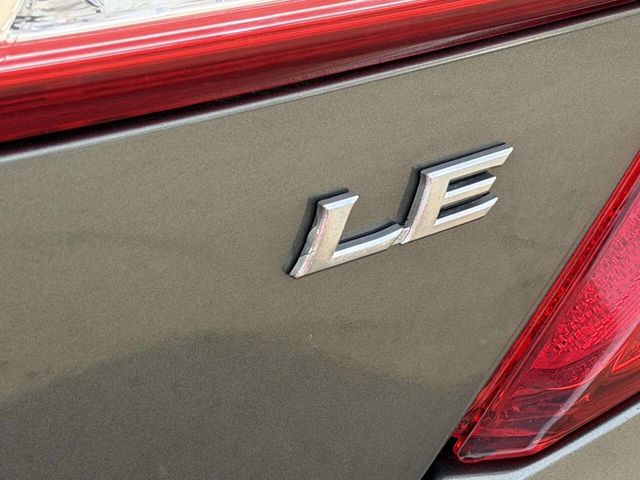 2014 Toyota Camry LE 4dr Sedan - 22997925 - 20