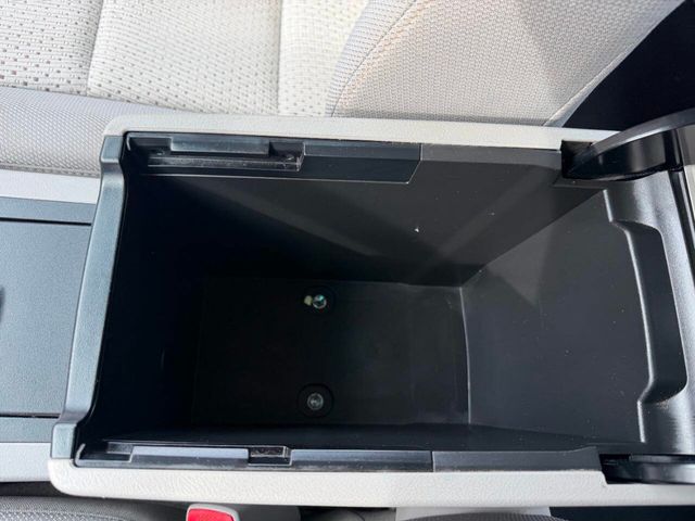 2014 Toyota Camry LE 4dr Sedan - 22997925 - 49