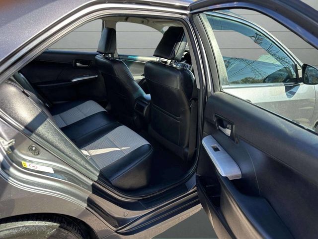 2014 Toyota Camry SE 4dr Sedan - 22938446 - 18