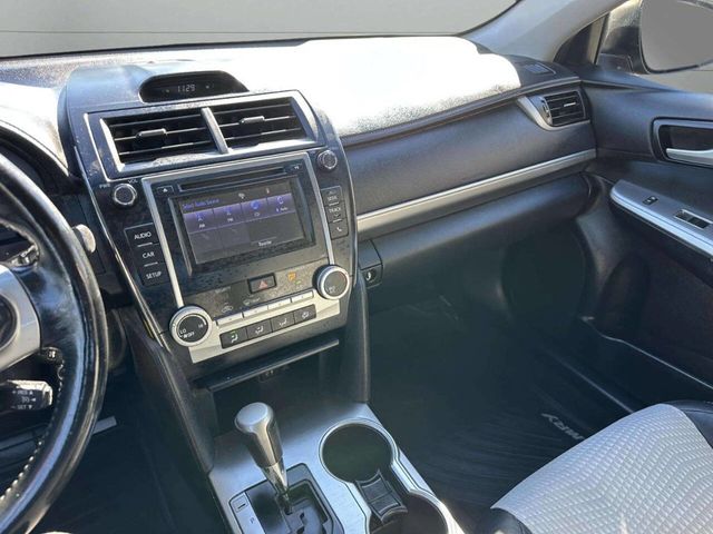 2014 Toyota Camry SE 4dr Sedan - 22938446 - 30