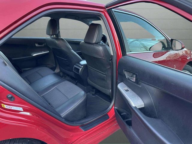 2014 Toyota Camry SE 4dr Sedan - 22941950 - 18