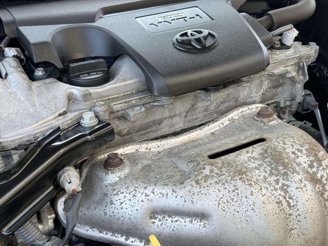 2014 Toyota Camry SE 4dr Sedan - 23050434 - 10