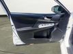 2014 Toyota Camry SE 4dr Sedan - 23050434 - 14