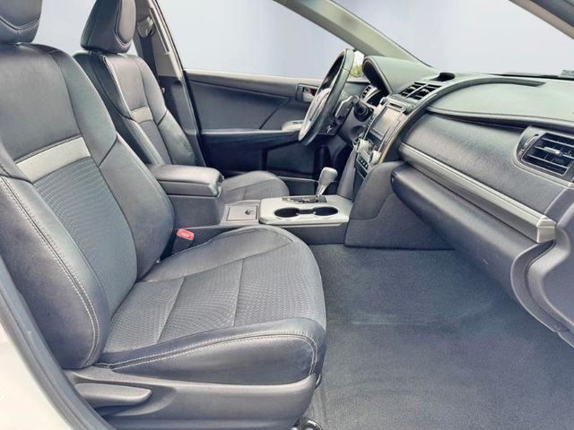 2014 Toyota Camry SE Sport - 23050394 - 15