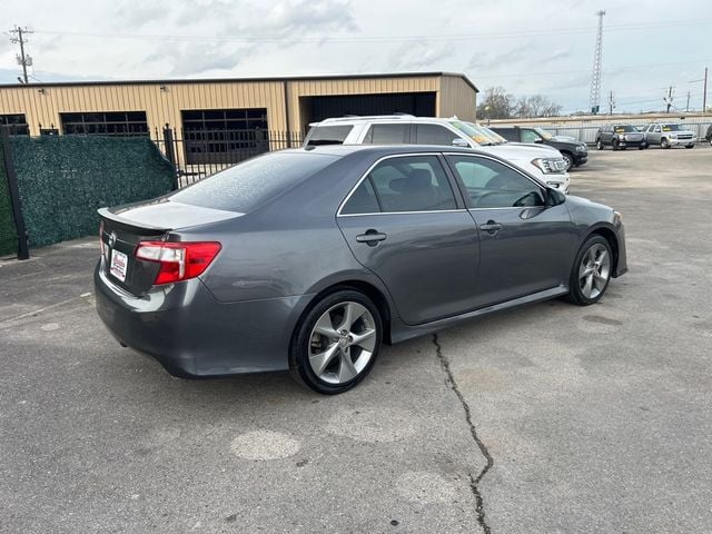 2014 Toyota Camry SE V6 - 22987294 - 4