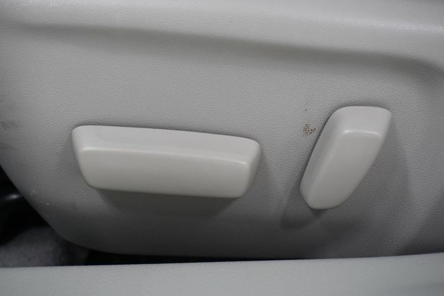 2014 Toyota Camry Hybrid  - 22977936 - 14