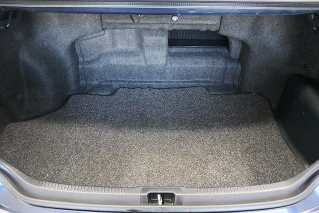 2014 Toyota Camry Hybrid  - 22977936 - 24