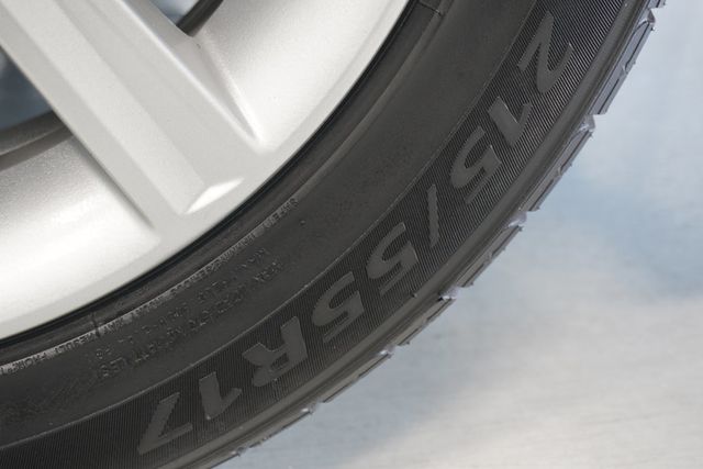 2014 Toyota Camry Hybrid  - 22977936 - 26