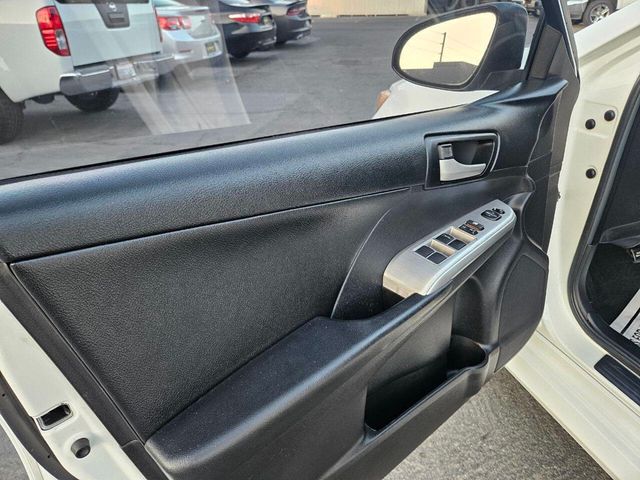 2014 Toyota Camry Hybrid SE 4dr Sedan (2014.5) - 22863145 - 11