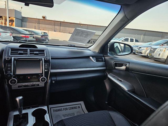 2014 Toyota Camry Hybrid SE 4dr Sedan (2014.5) - 22863145 - 18