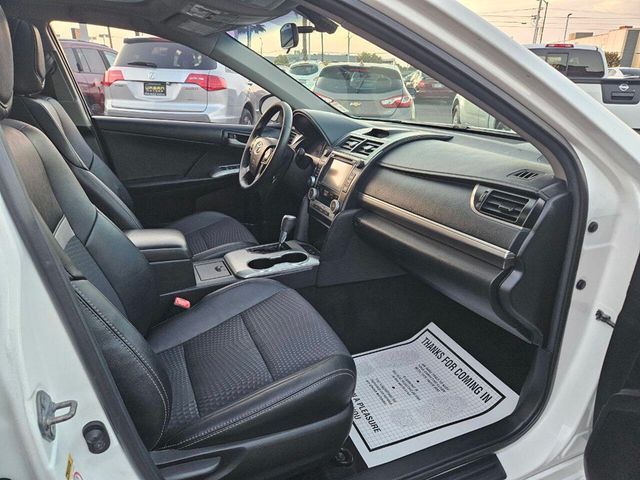 2014 Toyota Camry Hybrid SE 4dr Sedan (2014.5) - 22863145 - 19