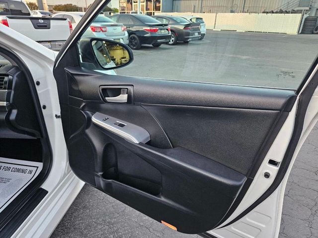 2014 Toyota Camry Hybrid SE 4dr Sedan (2014.5) - 22863145 - 20