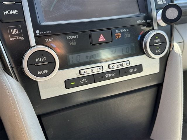 2014 Toyota Camry Hybrid XLE - 22573696 - 33