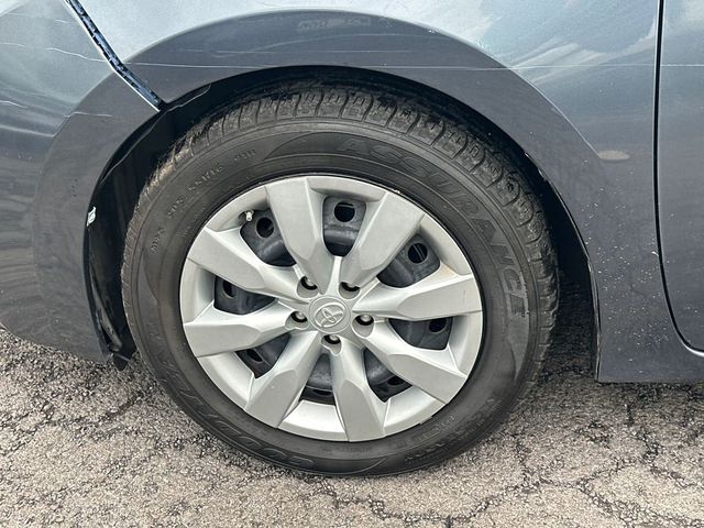 2014 Toyota Corolla 4dr Sedan CVT LE - 23032895 - 11