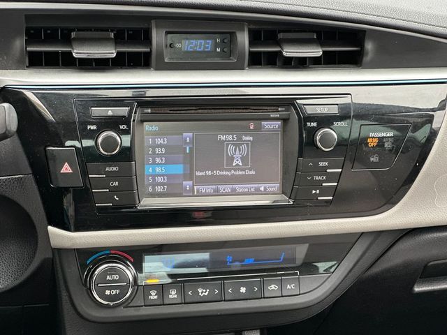 2014 Toyota Corolla 4dr Sedan CVT LE - 23032895 - 15
