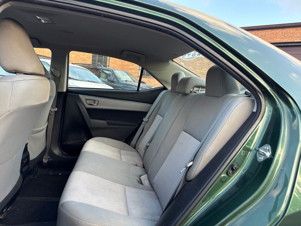 2014 Toyota Corolla 4dr Sedan CVT LE - 23078739 - 7
