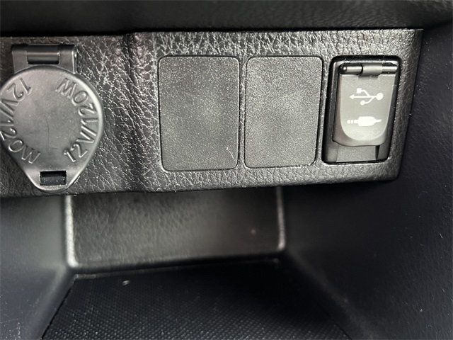 2014 Toyota Corolla 4dr Sedan CVT LE - 22950567 - 23