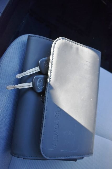 2014 Toyota Corolla 4dr Sedan Manual L - 22975196 - 10