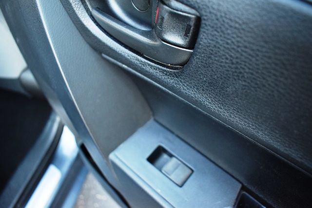 2014 Toyota Corolla 4dr Sedan Manual L - 22975196 - 24