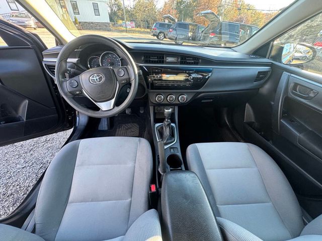 2014 Toyota Corolla 4dr Sedan Manual L - 22947021 - 14