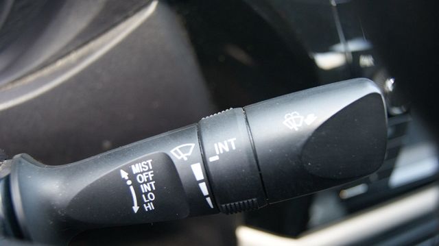 2014 Toyota Corolla JUST SERVICED , VERY CLEAN INSIDE AND OUT  - 22874540 - 22