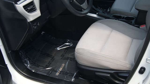 2014 Toyota Corolla JUST SERVICED , VERY CLEAN INSIDE AND OUT  - 22874540 - 30