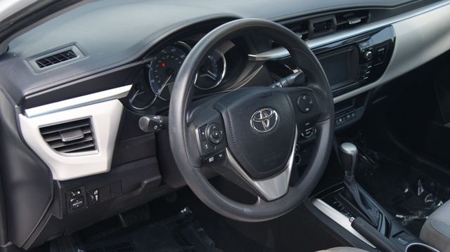 2014 Toyota Corolla JUST SERVICED , VERY CLEAN INSIDE AND OUT  - 22874540 - 31