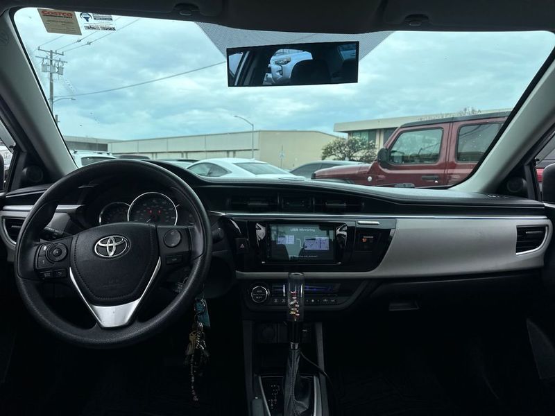 2014 Toyota Corolla LE - 23016413 - 12