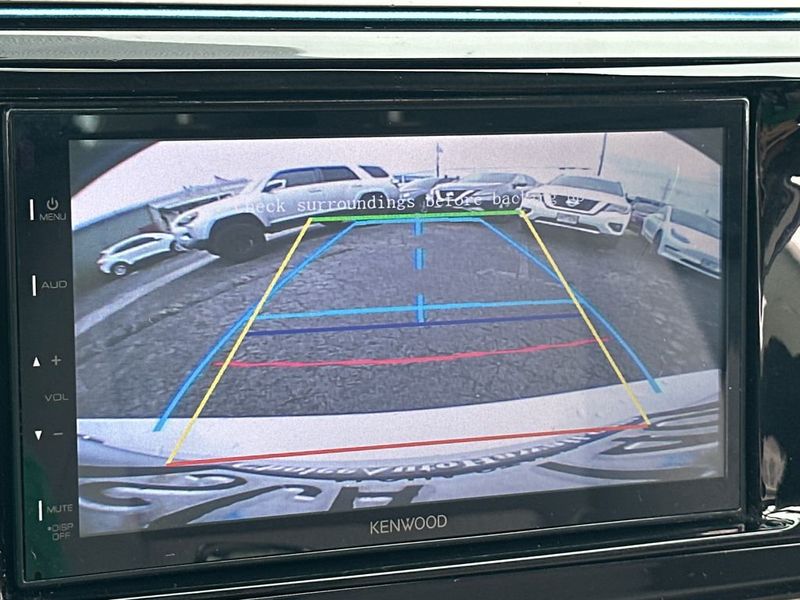 2014 Toyota Corolla LE - 23016413 - 15