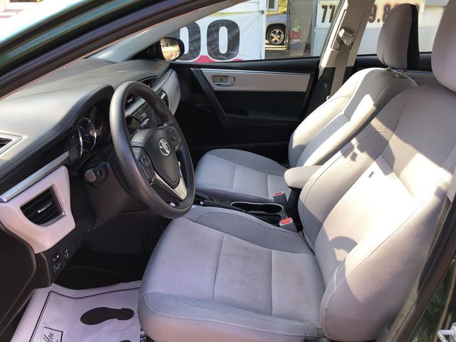 2014 Toyota Corolla LE 4dr Sedan - 22103015 - 11