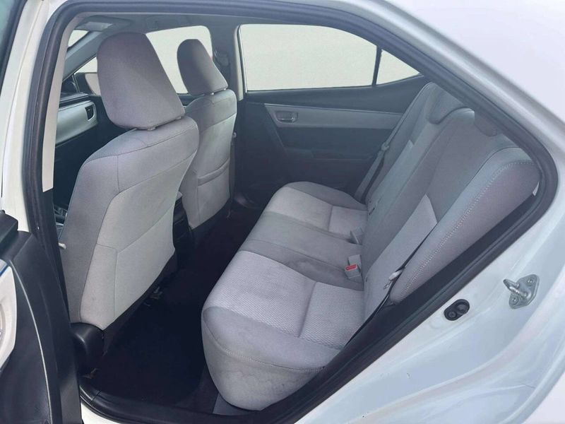 2014 Toyota Corolla LE 4dr Sedan - 22974789 - 10