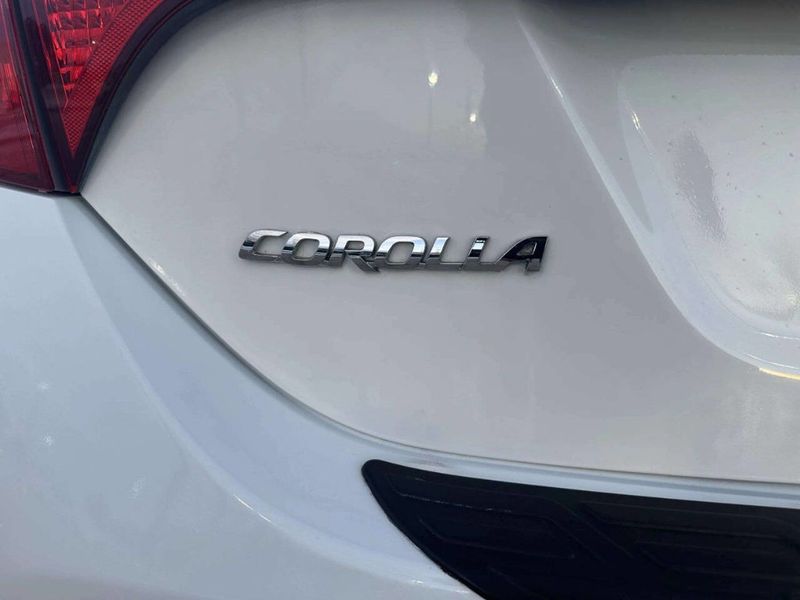 2014 Toyota Corolla LE 4dr Sedan - 22974789 - 13