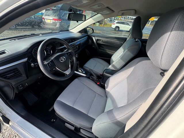 2014 Toyota Corolla LE 4dr Sedan - 22972972 - 10