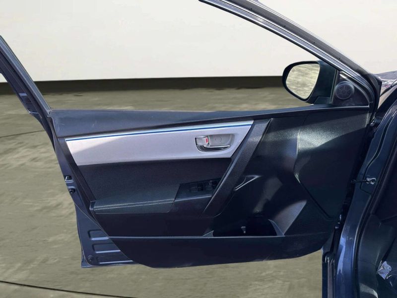 2014 Toyota Corolla LE Eco 4dr Sedan - 22968394 - 11