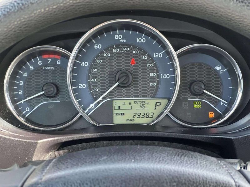 2014 Toyota Corolla LE Eco 4dr Sedan - 22968394 - 25