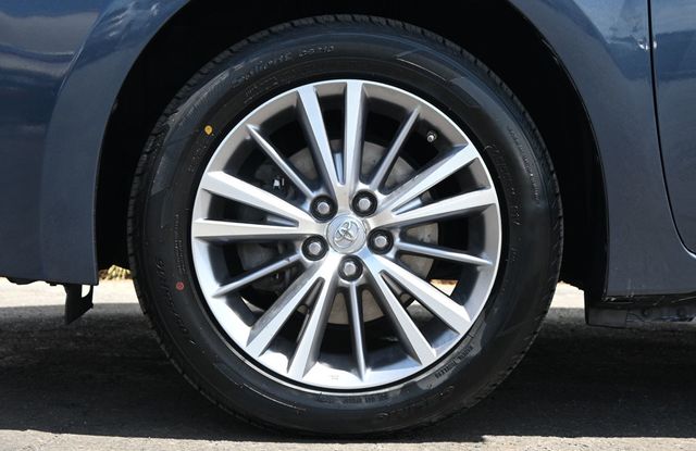2014 Toyota Corolla LE Plus - 23055022 - 8