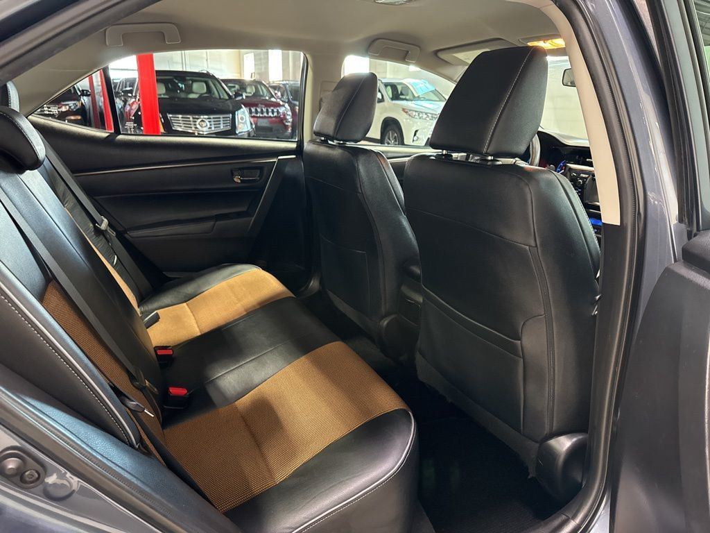 2014 Toyota Corolla S Plus - 22993284 - 32