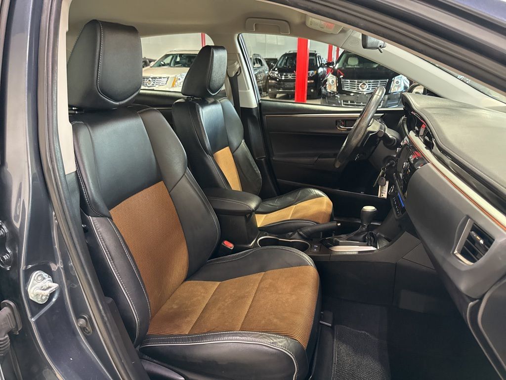 2014 Toyota Corolla S Plus - 22993284 - 37