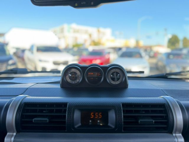 2014 Toyota FJ Cruiser  - 23043722 - 13
