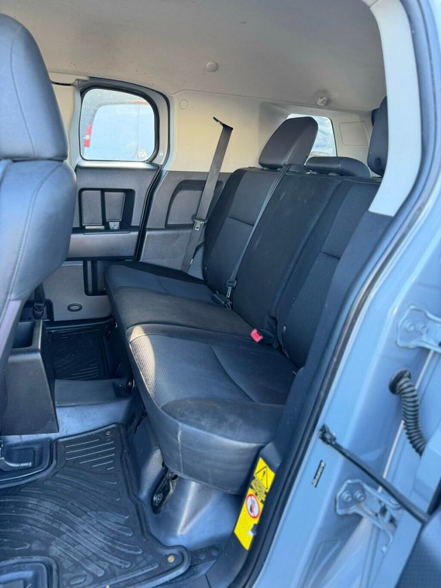 2014 Toyota FJ Cruiser  - 23043722 - 7