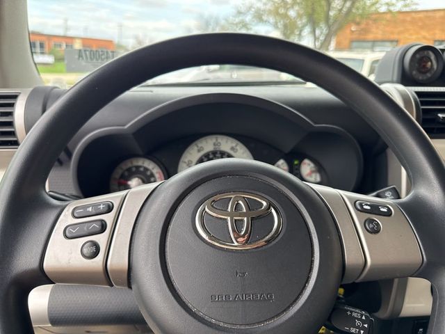 2014 Toyota FJ Cruiser 4WD 4dr Automatic - 23013284 - 11